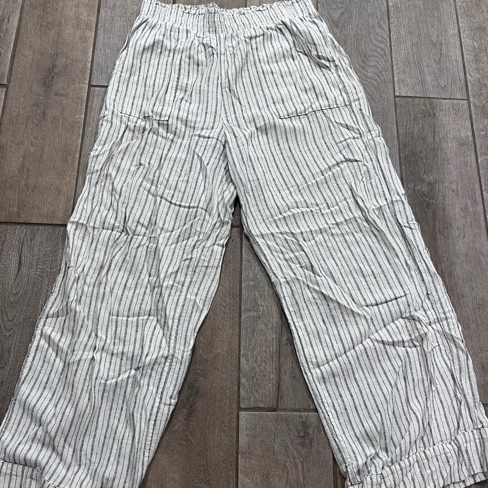Striped Wide-Leg Pants
